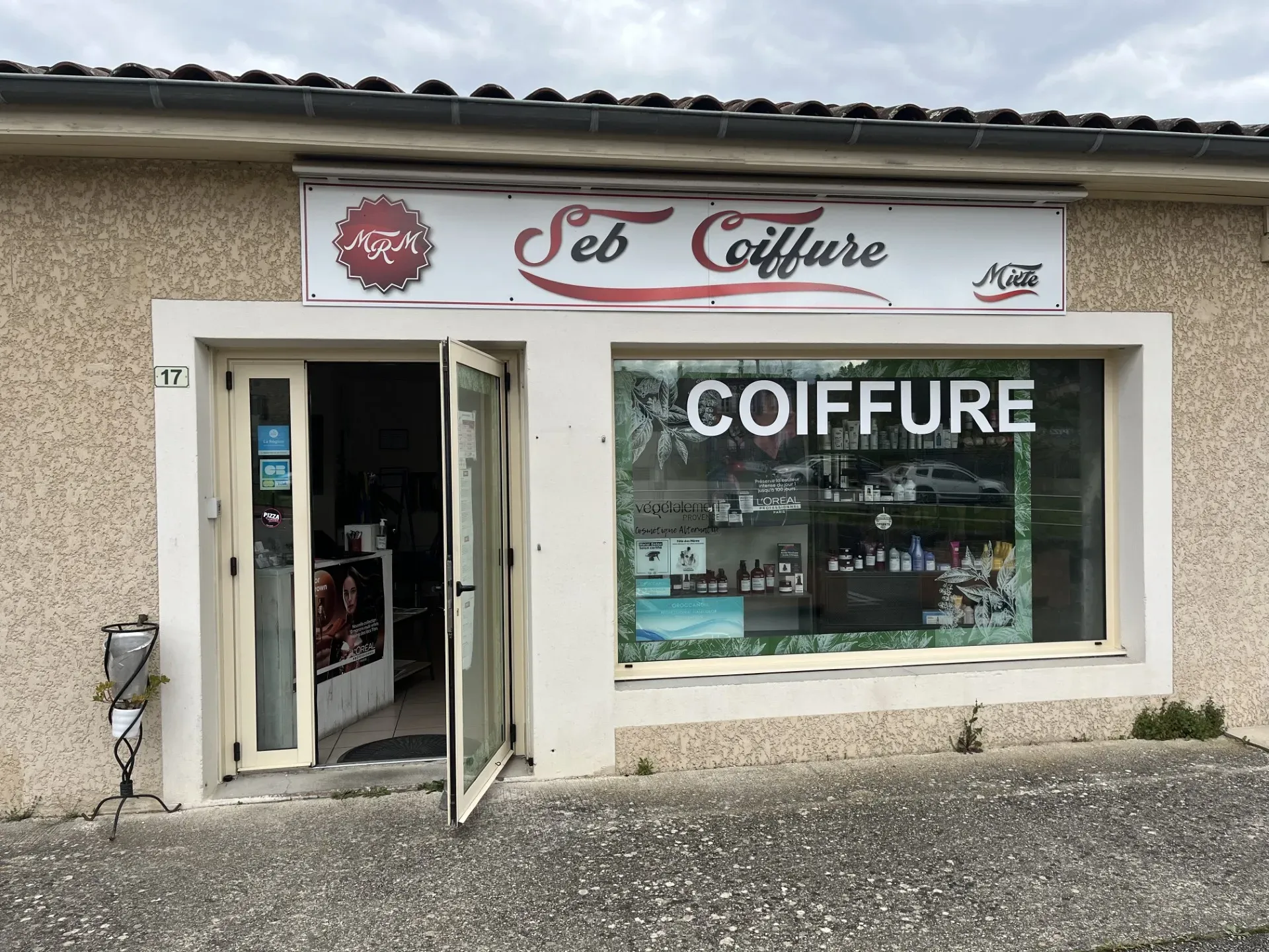 Salon devanture